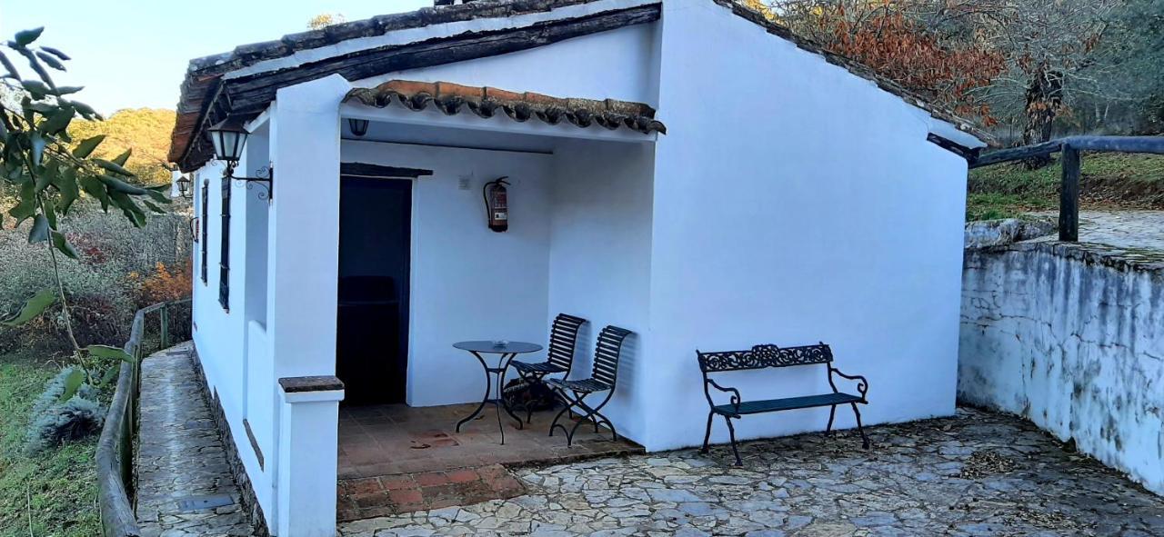 Finca Valbono Apartamentos Rurales Y Hotel Aracena Exterior foto