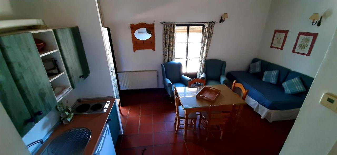 Finca Valbono Apartamentos Rurales Y Hotel Aracena Exterior foto