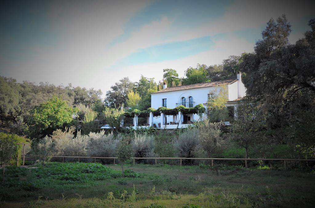 Finca Valbono Apartamentos Rurales Y Hotel Aracena Exterior foto